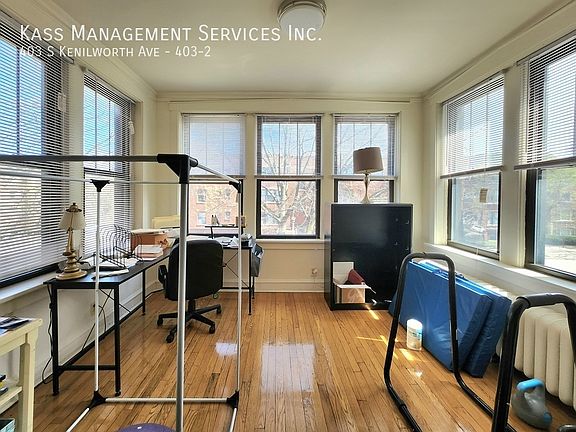 2nd image of 901 W Washington Blvd #4032
