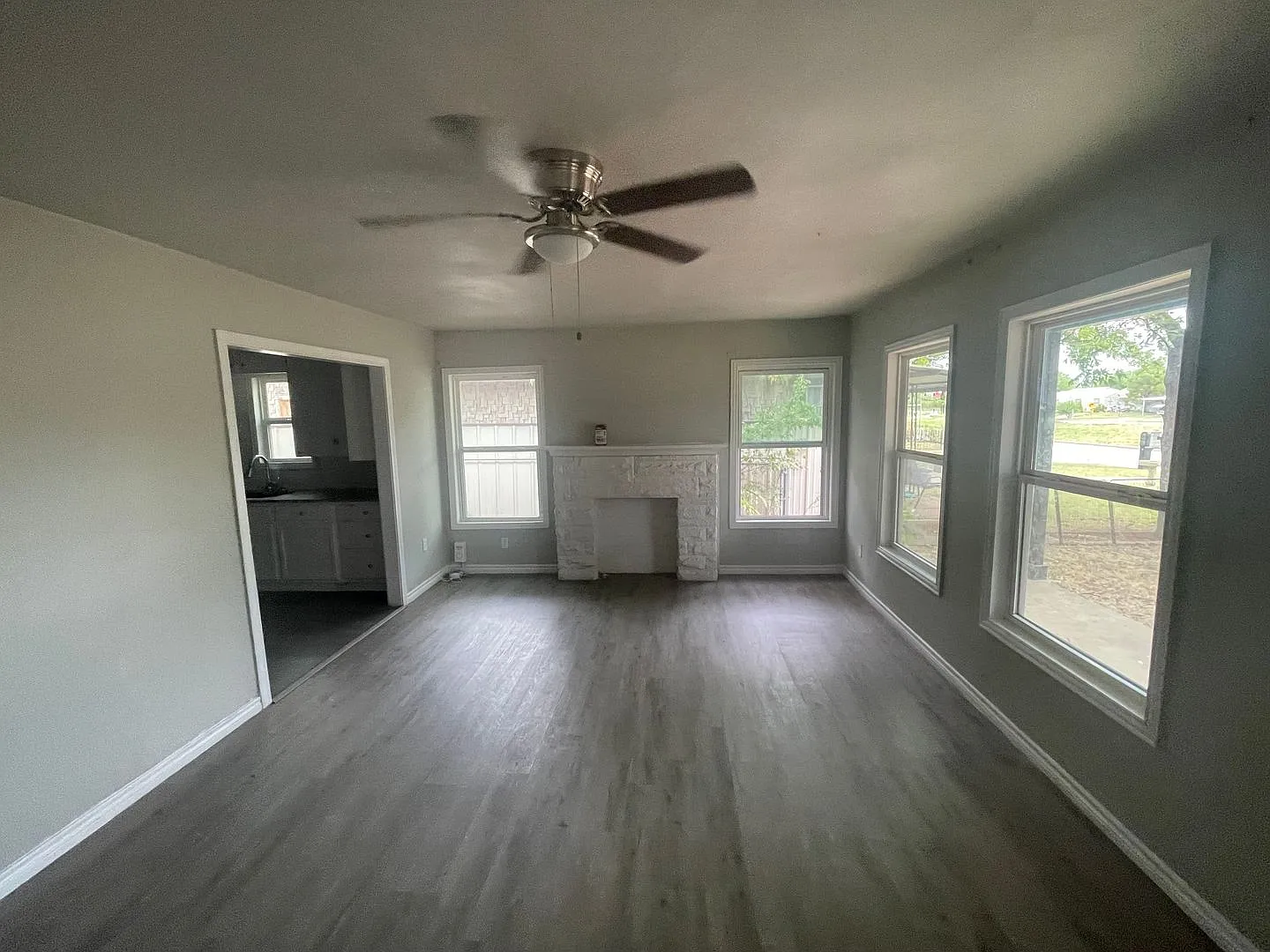 3 bedroom, 2 bath — Photo 3