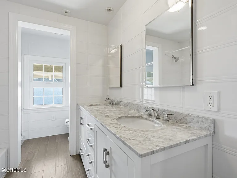 125 Cedar Ave — Photo 60