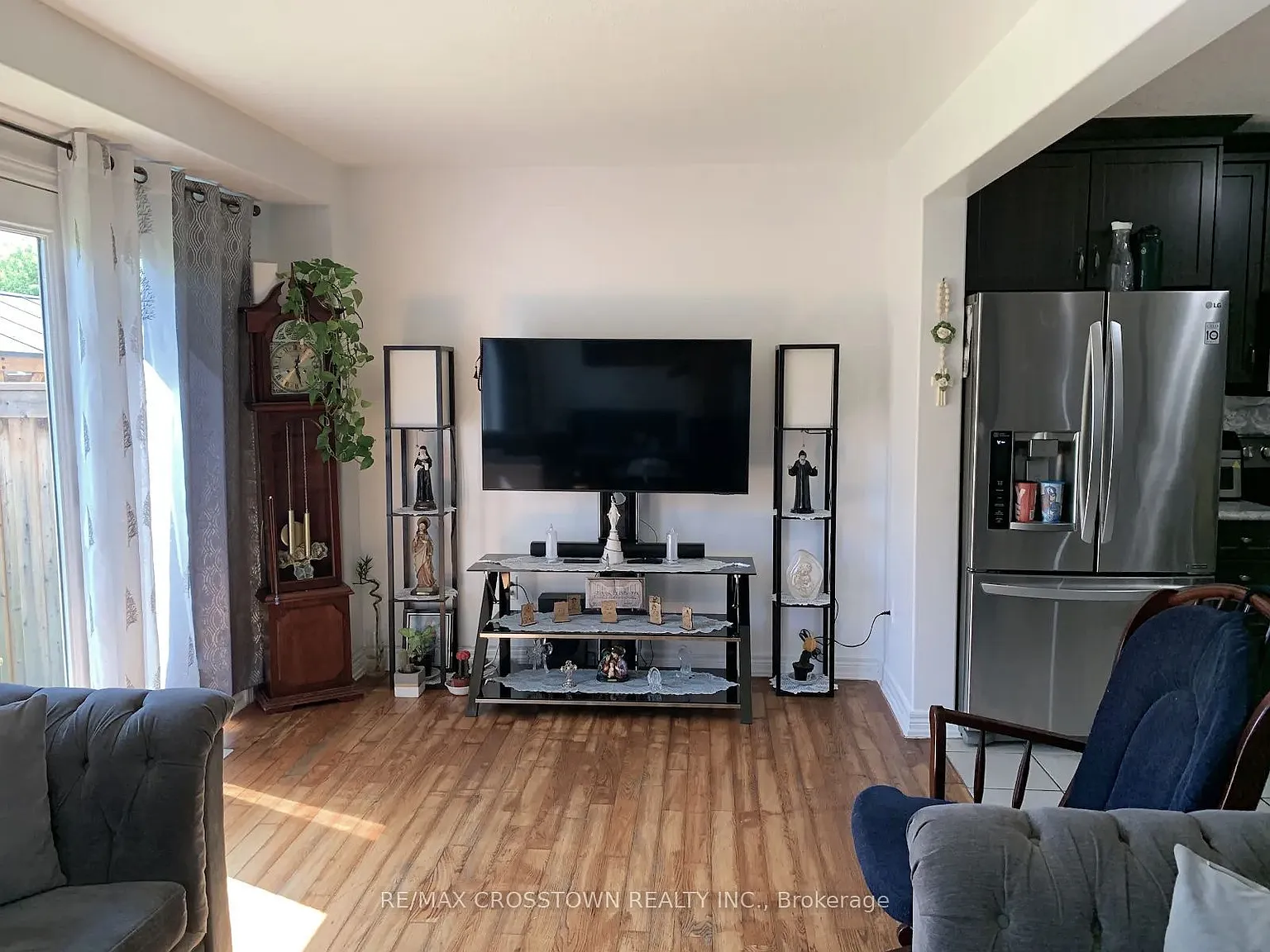 3 bed, $2,700 — Photo 4