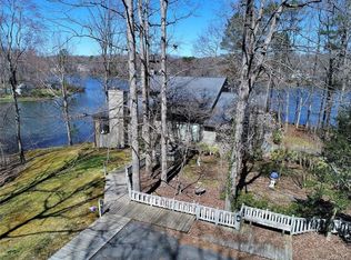 2001 Oakengate Ln, Midlothian, VA 23113