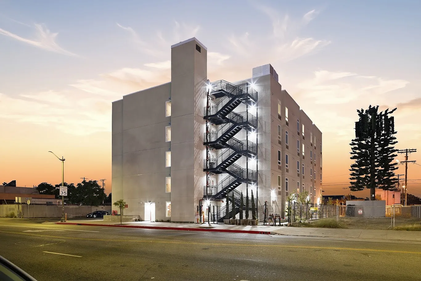 6200 S Broadway — Photo 3