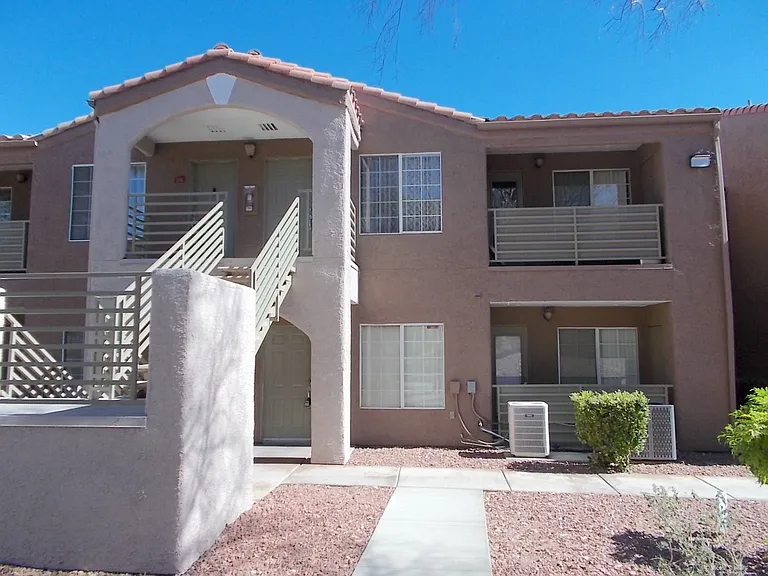 2101 Blue Breeze Dr #107 — Photo 1