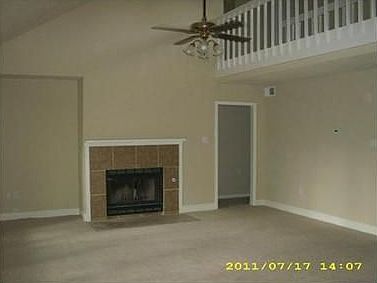 2nd image of 472 Laura Dr N