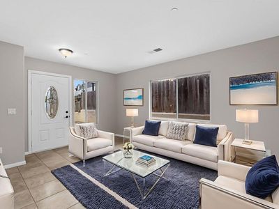 321 W Connecticut Ave, Vista, CA, 92083