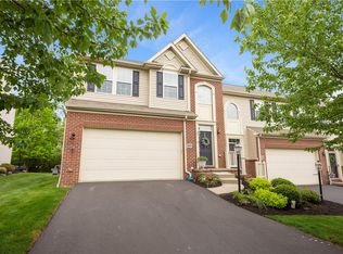 294 Maple Ridge Dr, Canonsburg, PA 15317