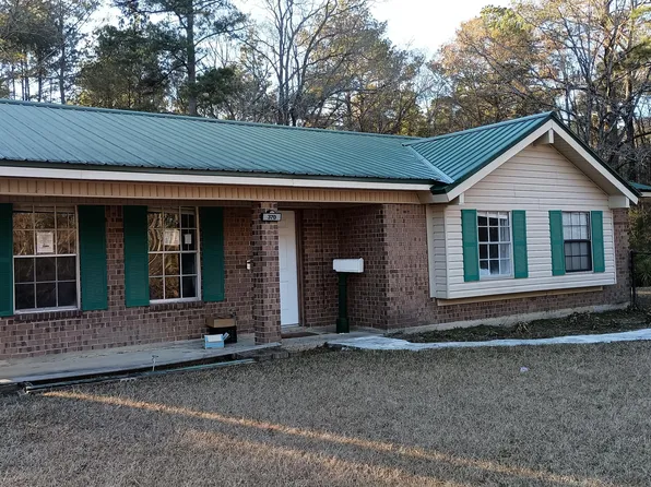 370 Camp Eight Rd, Richton, MS 39476