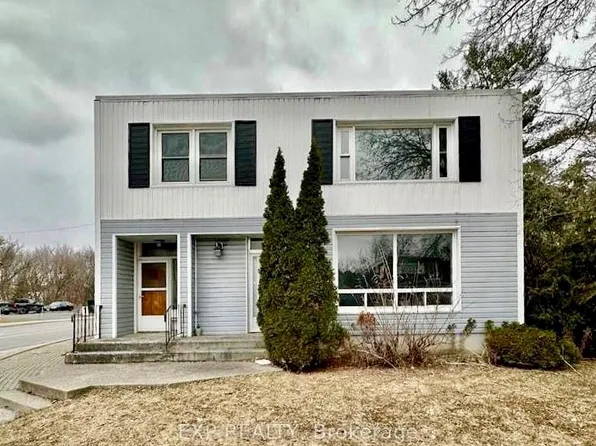 1504 Stittsville Main St, Ottawa, ON K2S 1V4