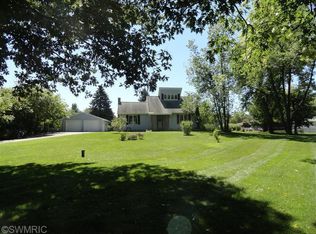 2375 State Rd, Hillsdale, MI 49242