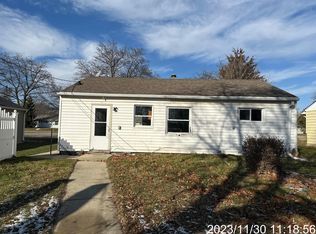 6865 W Grantosa Dr, Milwaukee, WI 53218