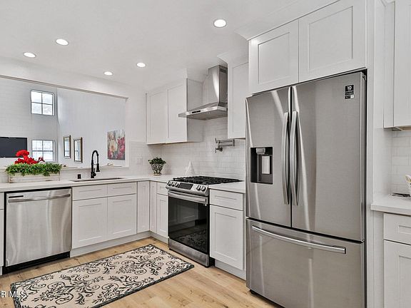 5th image of 416 Shoreview Dr
