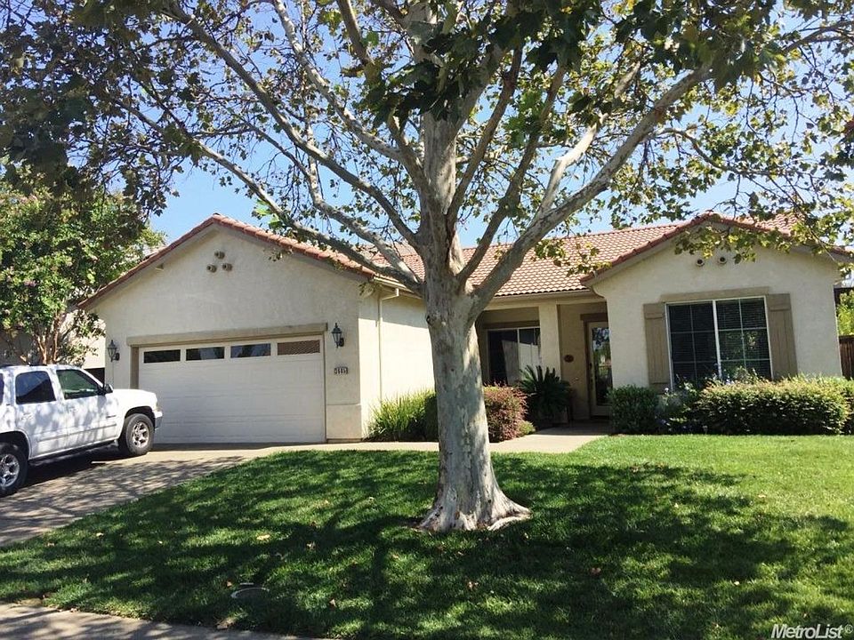 1st image of 3685 Coldwater Dr