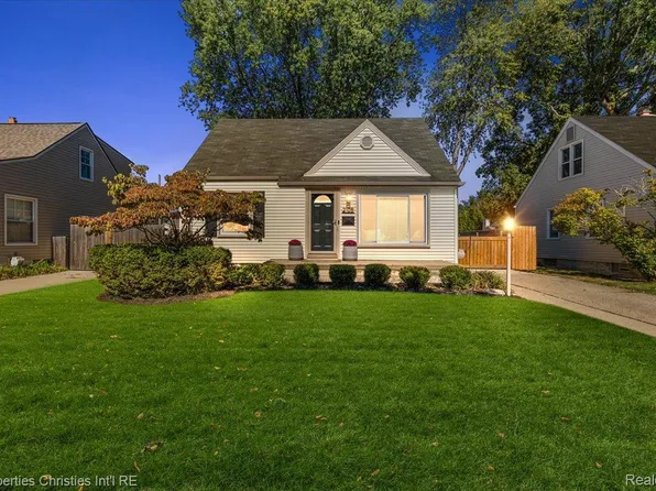 2105 Rowland Ave, Royal Oak, MI 48067