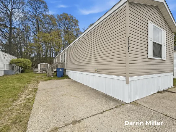 1436 Sarnia St, Muskegon, MI 49444