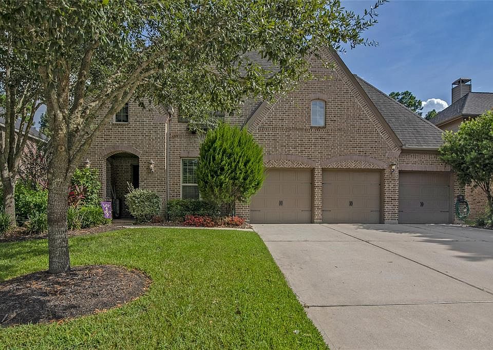 1st image of 11810 Bandera Creek Ln