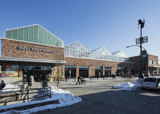 Rented by E Realty International Corp | media 9