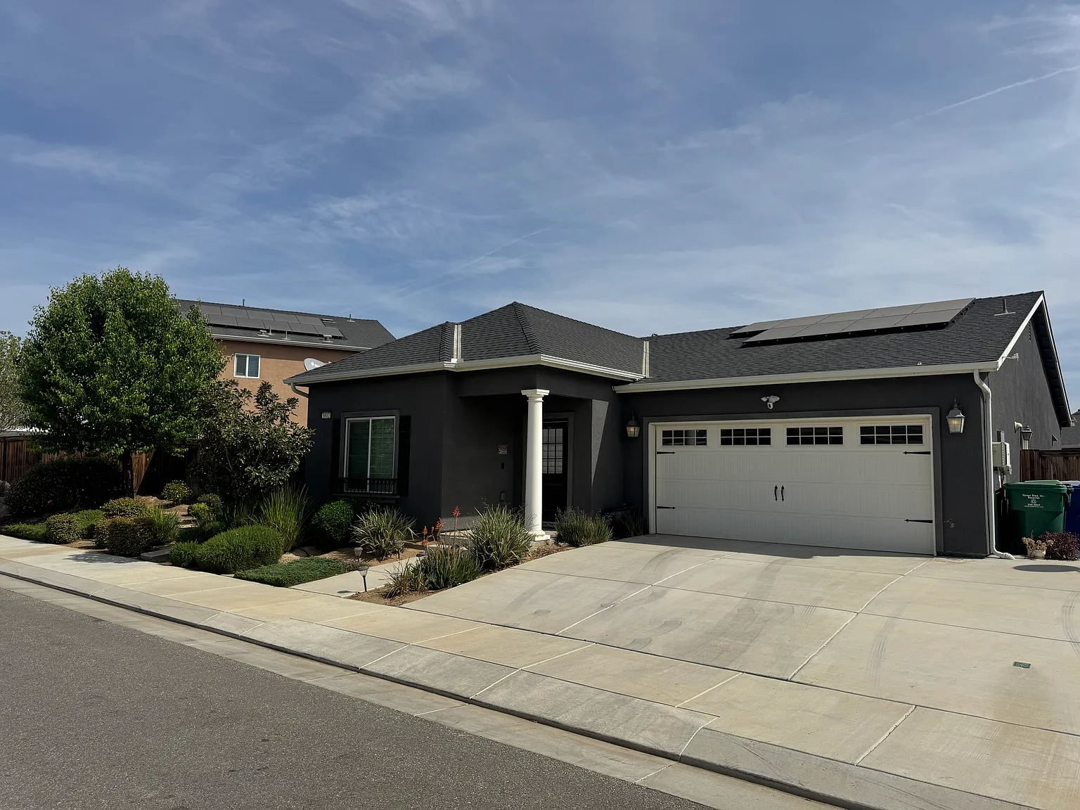 3 bed, 1800 sqft, $2,550 — Photo 2