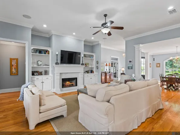 75 Robyn Pl, Mandeville, LA 70471