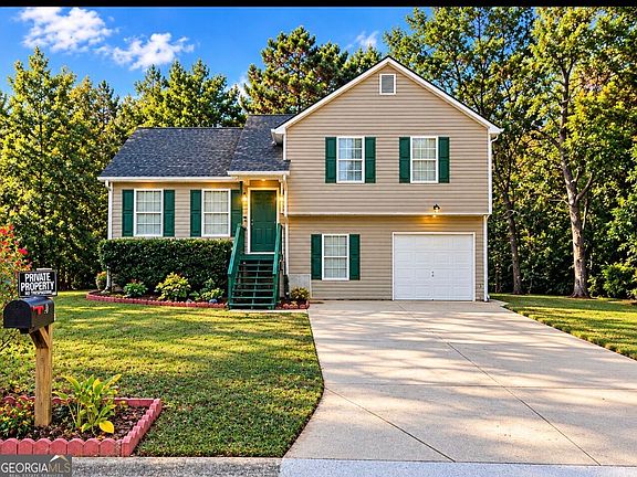 2nd image of 330 Kendall Ln