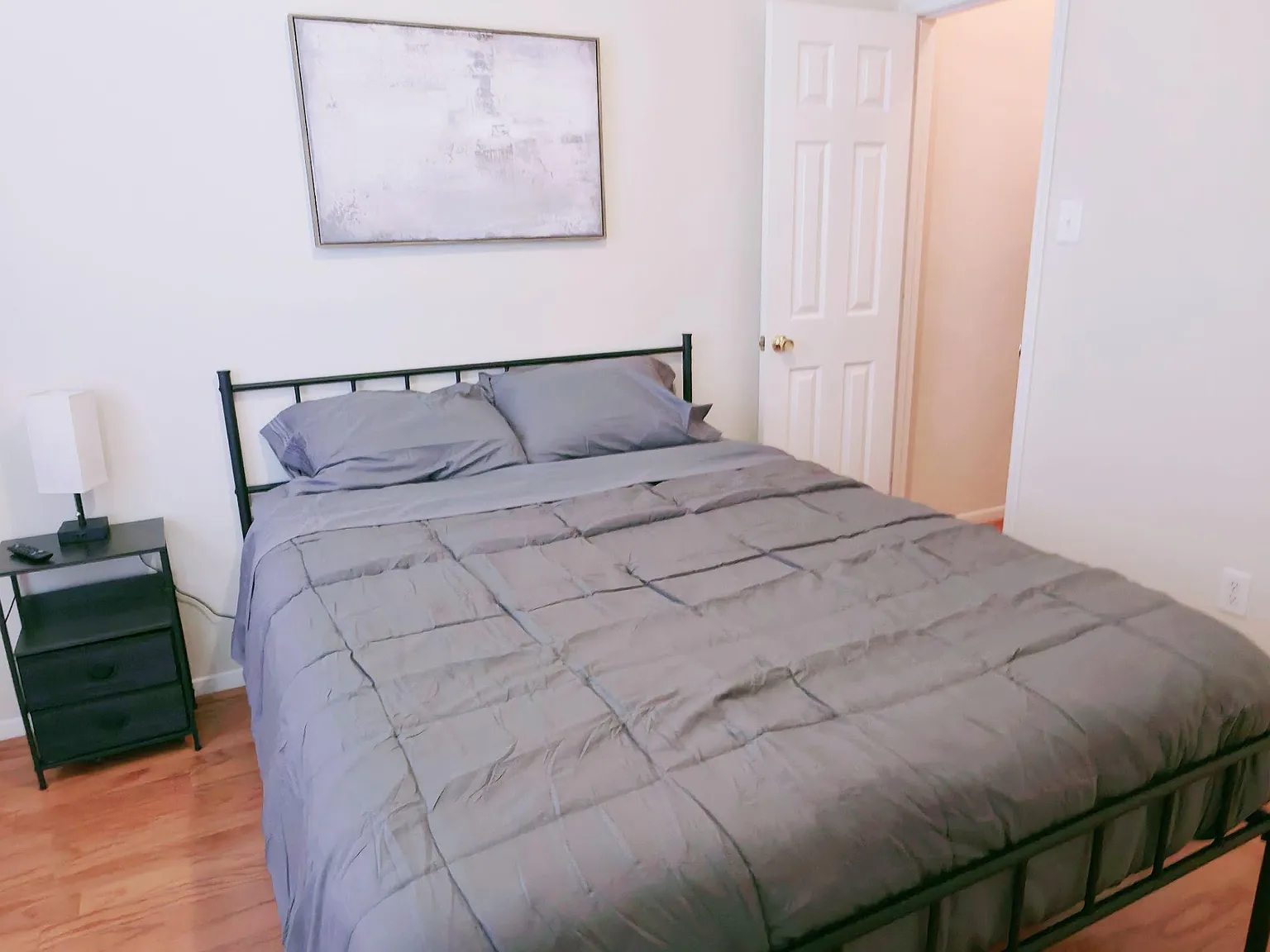4 bed, 3.0 bath, 2600 sqft, $1,126 — Photo 4