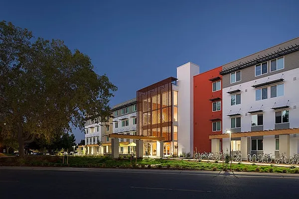 8th and Wake Student Housing