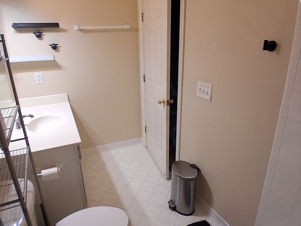 1st image of 3140 Long Blvd