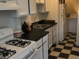 127 Crescent St #1C, Waltham, MA 02453