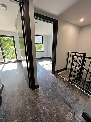 Rented by Delmark Realty LLC | media 10