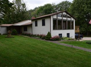 2037 Crosley Rd, Granville, OH 43023
