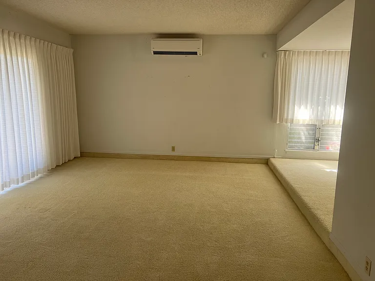 7244 Kuahono St — Photo 3