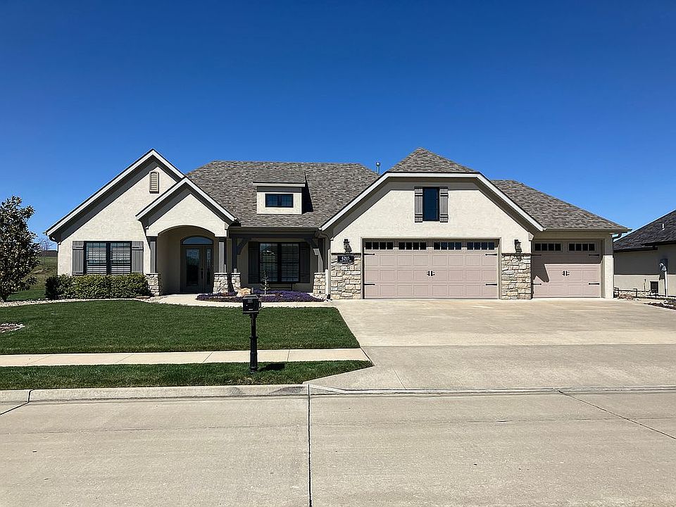 1st image of 6205 Bent Grass Way