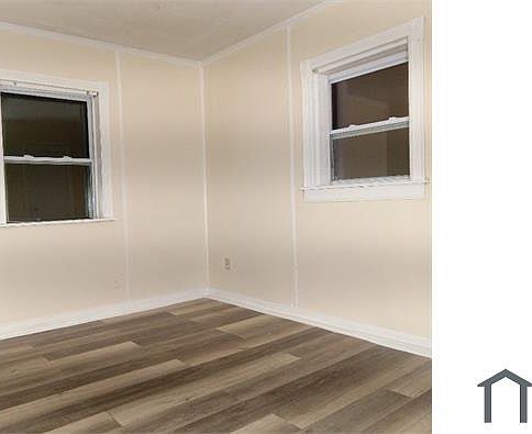 4th image of 324 Burkhardt Ave