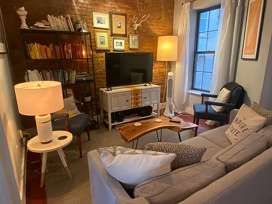 Rented by Brooklyn High Rise LLC | media 9