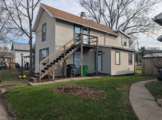 722 John St, Coshocton, OH 43812