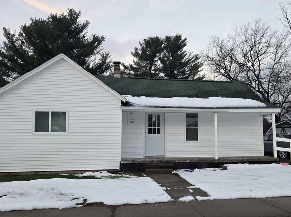 301 Madsen St, Grayling, MI 49738