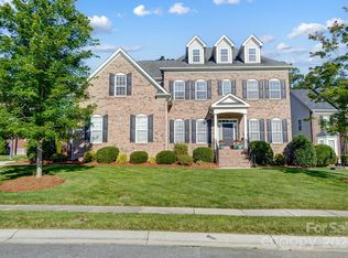 1808 Grafling Ct, Waxhaw, NC 28173