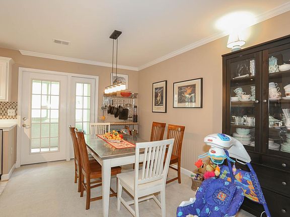 3rd image of 6908 Fairfax Dr Unit 310