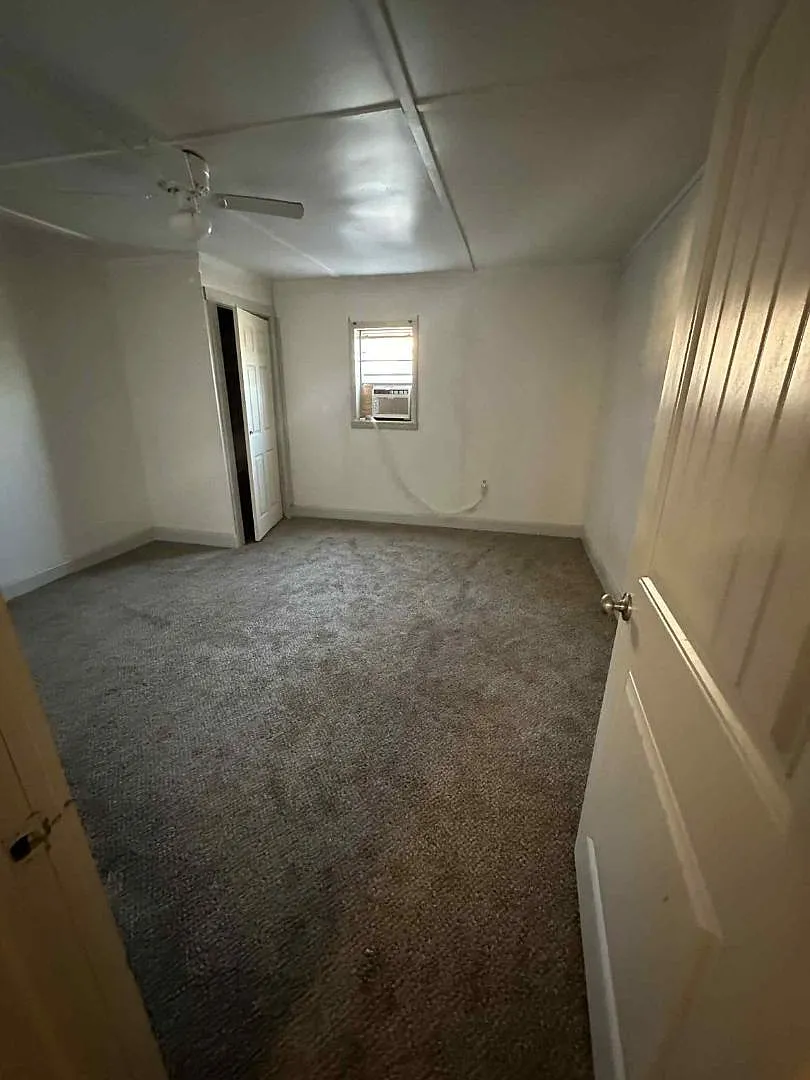 1311 Jackson St — Photo 4
