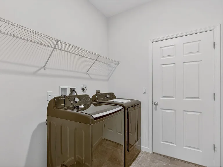 10552 SW Toren Way — Photo 33