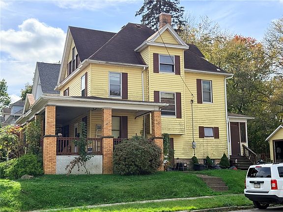 3rd image of 1315 Albert St