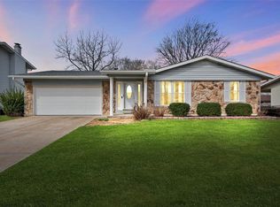 45 Dogwood Ln, Saint Peters, MO 63376