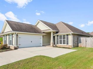 7389 Farmers Rd, Pensacola, FL 32526