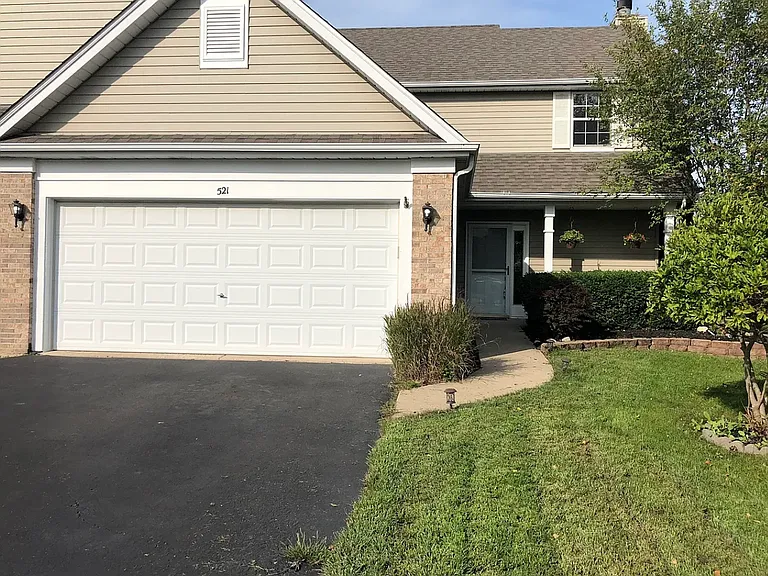 521 Northgate Cir — Photo 1