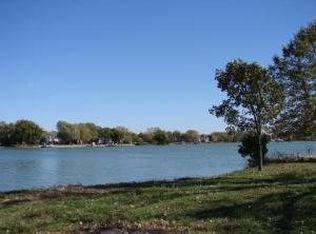 1246 Candlewick Dr NW, Poplar Grove, IL 61065
