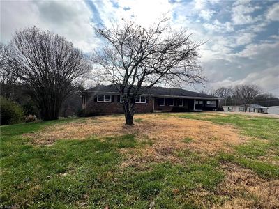 3939 Pine Hall Rd, Walnut Cove, NC, 27052