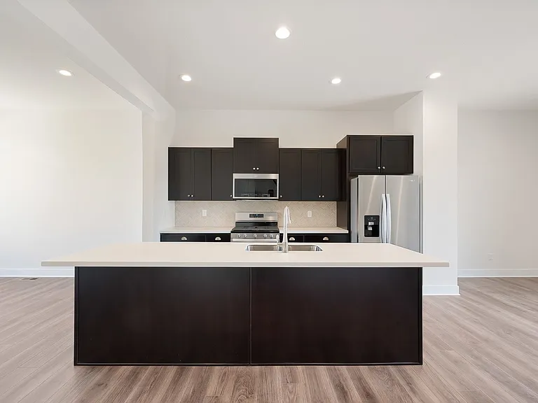 5112 Ward Rd — Photo 8