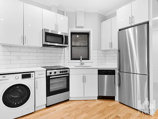 Kitchen, photo 1