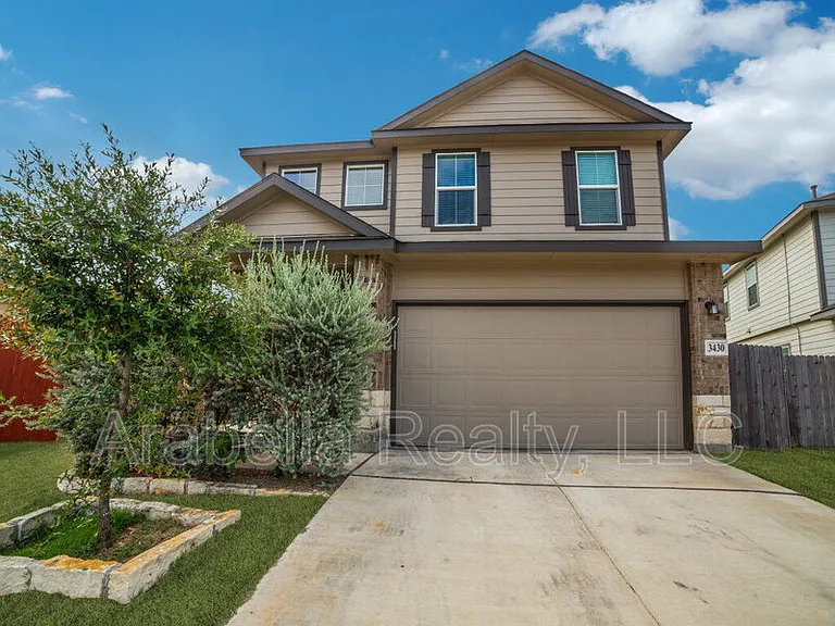3430 Angus Crk — Photo 1