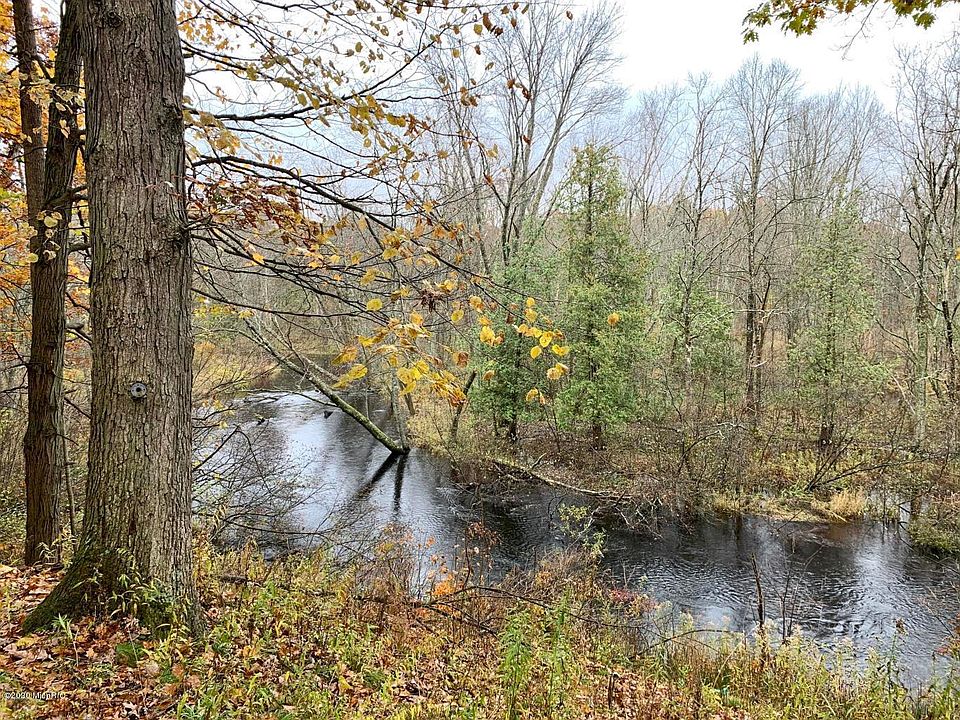 2nd image of 581 N Cole Creek Ln