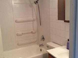 1526 Oak Ln, Sycamore, IL 60178